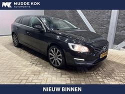 Schwarz Gebraucht 2016 Volvo V60 Kombi | 9.606 € (Superpreis)