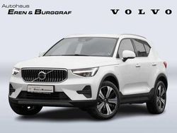 Weiß Gebraucht 2022 Volvo XC40 Core SUV | 29.990 € (Guter Preis)