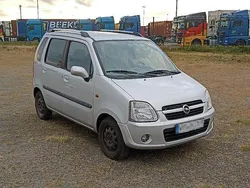 Silber Gebraucht 2006 Opel Agila Kleinwagen | 1.950 €