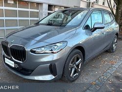 Grau Gebraucht 2024 BMW 218 Active Tourer Van / Kleinbus | 29.998 € (Superpreis)