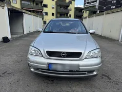 Silber Gebraucht 2001 Opel Astra Limousine | 2.900 € (Teuer)