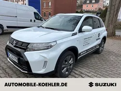 Weiß Gebraucht 2024 Suzuki Vitara Comfort SUV | 23.880 € (Fairer Preis)
