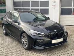 Saphirschwarz metallic Gebraucht 2024 BMW 120 M Sport Kleinwagen | 29.750 € (Guter Preis)