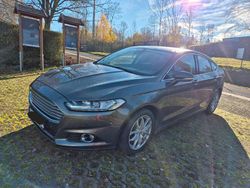Grau Gebraucht 2017 Ford Mondeo Limousine | 12.000 € (Etwas zu teuer)