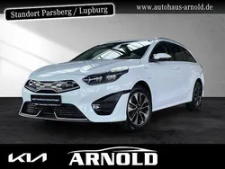 Weiß (cararraweiss) Gebraucht 2024 Kia Ceed Sportswagon Comfort Kombi | 22.370 € (Superpreis)