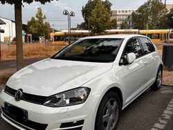 Weiß Gebraucht 2014 VW Golf VII Cup Limousine | 13.500 € (Etwas zu teuer)