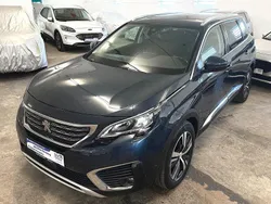 Bleu bourrasque Gebraucht 2018 Peugeot 5008 Allure Van / Kleinbus | 17.490 € (Etwas zu teuer)