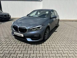 Grau Gebraucht 2024 BMW 120 Sport Line Kleinwagen | 29.190 € (Guter Preis)