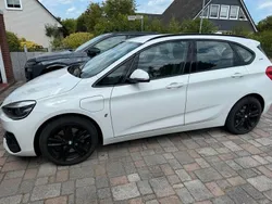 BMW 225
