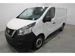 Weiß Gebraucht 2017 Nissan NV300 S Van | 16.990 € (Teuer)