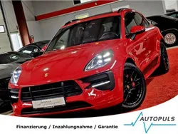 Karminrot (metallic) Gebraucht 2020 Porsche Macan SUV | 62.980 € (Superpreis)