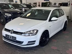 Weiß Gebraucht 2013 VW Golf VII Edition Limousine | 7.590 € (Guter Preis)