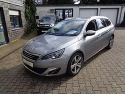Grau Gebraucht 2015 Peugeot 308 Allure Kombi | 8.450 € (Fairer Preis)