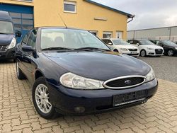Blau Gebraucht 1999 Ford Mondeo Ghia Limousine | 3.800 € (Teuer)