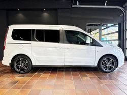 Weiß Gebraucht 2016 Ford Tourneo Titanium Van / Kleinbus | 7.950 € (Etwas zu teuer)