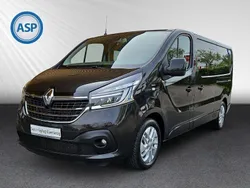 Schwarz (schwarz midnight) Gebraucht 2019 Renault Trafic Van | 29.890 € (Teuer)