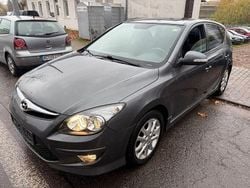Grau Gebraucht 2010 Hyundai i30 Comfort Limousine | 3.790 € (Fairer Preis)