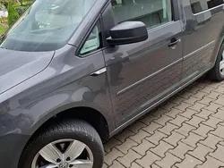 Grau Gebraucht 2017 VW Caddy Van / Kleinbus | 24.900 €