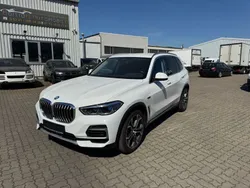 Weiß Gebraucht 2022 BMW X5 xLine SUV | 37.900 €