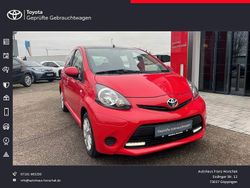 Rot Gebraucht 2013 Toyota Aygo Cool Kleinwagen | 5.790 € (Etwas zu teuer)