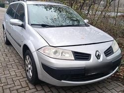 Silber Gebraucht 2006 Renault Mégane II Kombi | 1.300 € (Fairer Preis)