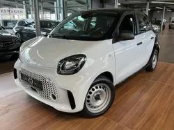 Weiß Gebraucht 2022 Smart ForFour Electric Drive Pure Kleinwagen | 8.880 € (Fairer Preis)