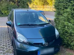 Grau Gebraucht 2008 Toyota Aygo Kleinwagen | 2.100 € (Fairer Preis)