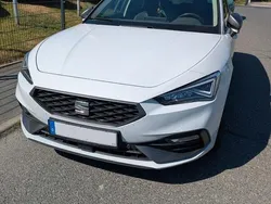 Weiß Gebraucht 2021 Seat Leon FR Kombi | 16.350 € (Guter Preis)