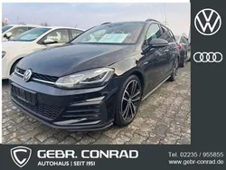 Deep black perleffekt Gebraucht 2018 VW Golf VII GTD Kombi | 19.789 € (Fairer Preis)