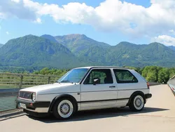 Weiß Gebraucht 1985 VW Golf II GTI Limousine | 22.000 €