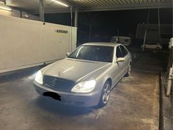 Grau Gebraucht 2001 Mercedes S320 Limousine | 2.200 €