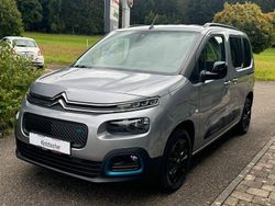 Gris artense Gebraucht 2023 Citroën e-Berlingo Shine Van / Kleinbus | 29.000 € (Teuer)