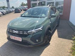 Grün Neu 2025 Dacia Sandero Expression Kleinwagen | 19.999 €