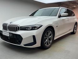 Alpinweiß uni Gebraucht 2022 BMW 330e Efficient Dynamics Kombi | 34.990 € (Fairer Preis)