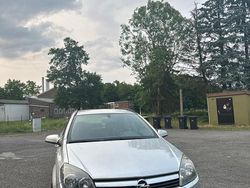 Silber Gebraucht 2005 Opel Astra Kombi | 900 € (Fairer Preis)