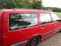 Rot Gebraucht 1995 Volvo 850 SE Kombi | 2.150 €