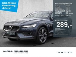 Denim blue / metallic Gebraucht 2023 Volvo V60 CC Plus Kombi | 38.450 € (Fairer Preis)