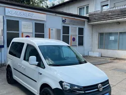 Weiß Gebraucht 2018 VW Caddy Trendline Van / Kleinbus | 13.899 €