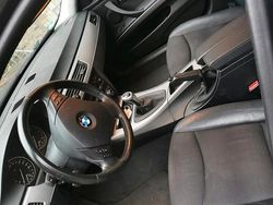 Grau Gebraucht 2008 BMW 318 Kombi | 2.300 € (Guter Preis)