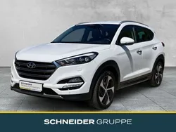 Weiß Gebraucht 2016 Hyundai Tucson Premium SUV | 19.390 € (Fairer Preis)