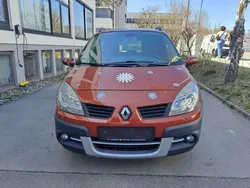 Orange Gebraucht 2009 Renault Scénic III Exception Van / Kleinbus | 1.100 € (Superpreis)