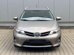 Braun Gebraucht 2014 Toyota Auris Hybrid Edition Kombi | 12.390 € (Fairer Preis)