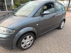 Grau Gebraucht 2005 Audi A2 Kleinwagen | 3.500 € (Fairer Preis)