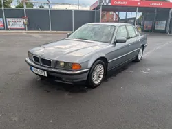 Grau Gebraucht 1995 BMW 730 Limousine | 6.700 €