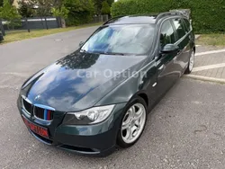 Tiefgruen metallic Gebraucht 2005 BMW 330 Performance Kombi | 4.900 € (Fairer Preis)