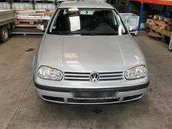 Silber Gebraucht 2000 VW Golf IV Limousine | 2.800 € (Fairer Preis)