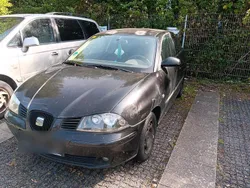 Schwarz Gebraucht 2003 Seat Ibiza Limousine | 1.450 € (Fairer Preis)