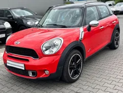 Pure red Gebraucht 2011 Mini Cooper S Countryman SUV | 10.450 € (Fairer Preis)