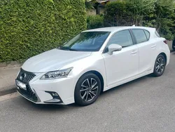 Weiß Gebraucht 2018 Lexus CT200h Executive Line Limousine | 16.900 €