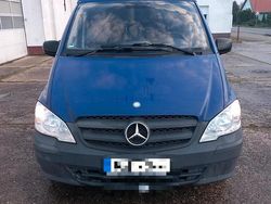 Blau Gebraucht 2012 Mercedes Vito Van / Kleinbus | 5.900 €